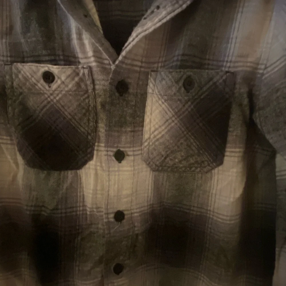 Wonder Nation Plaid Shirt in Black and Gray